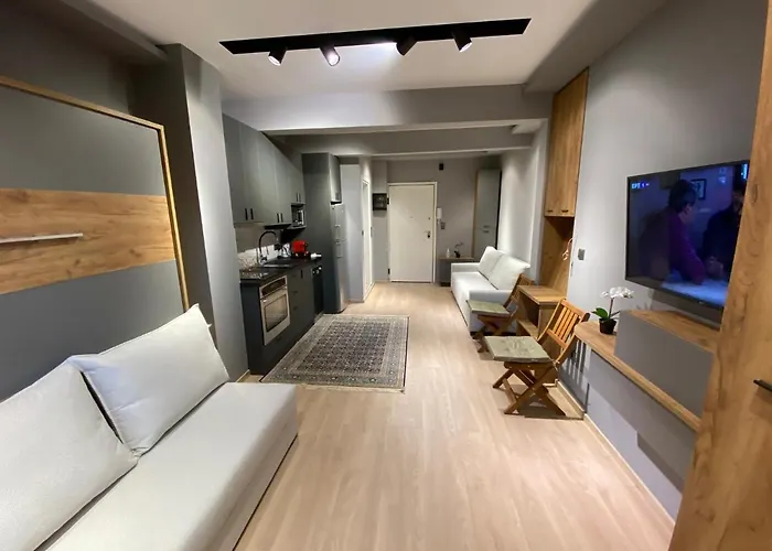 Luxury Apartment At Aristotelous Square