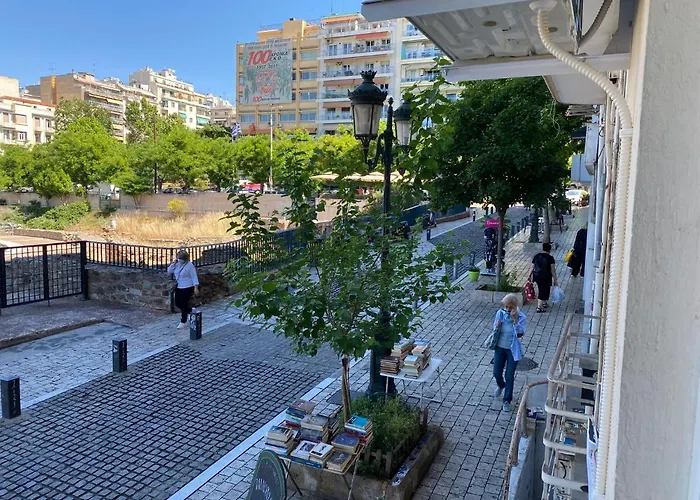 Luxury Apartment At Aristotelous Square